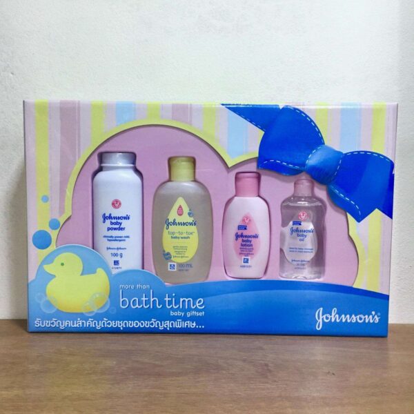 Johnsons 4-in-1 Bath Time Baby Toiletries Gift Set